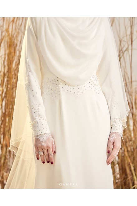 LAVIERA DRESS OFFWHITE